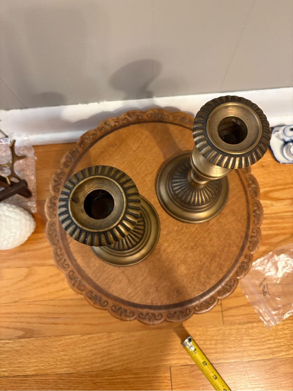 Pair of Vintage Brass Candlestick Holders Ornate - Picture 3 of 6